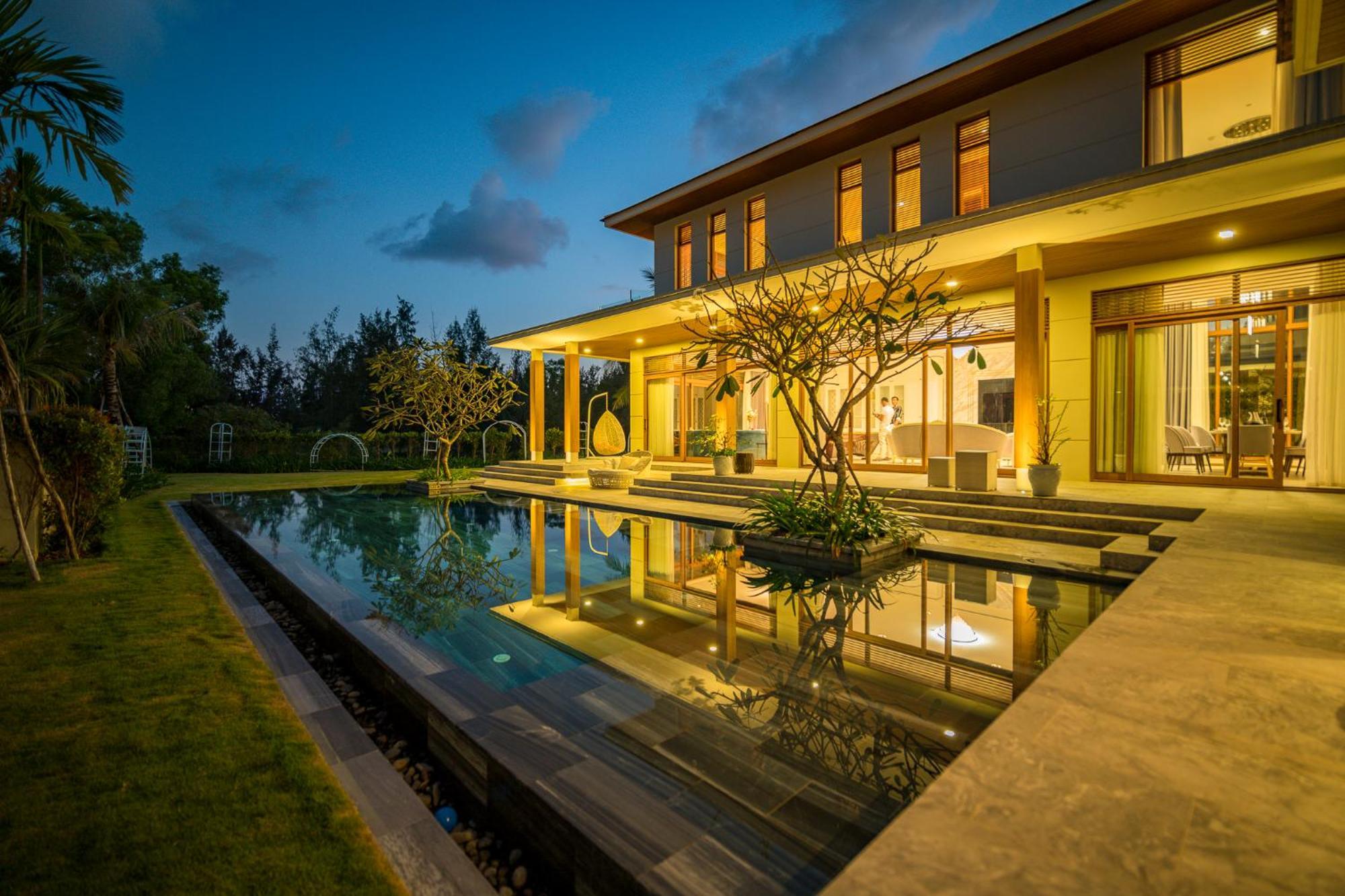 Diamond Beach Villa Da Nang Exterior photo
