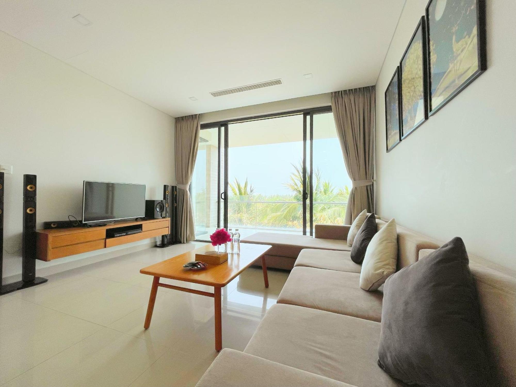 Diamond Beach Villa Da Nang Exterior photo