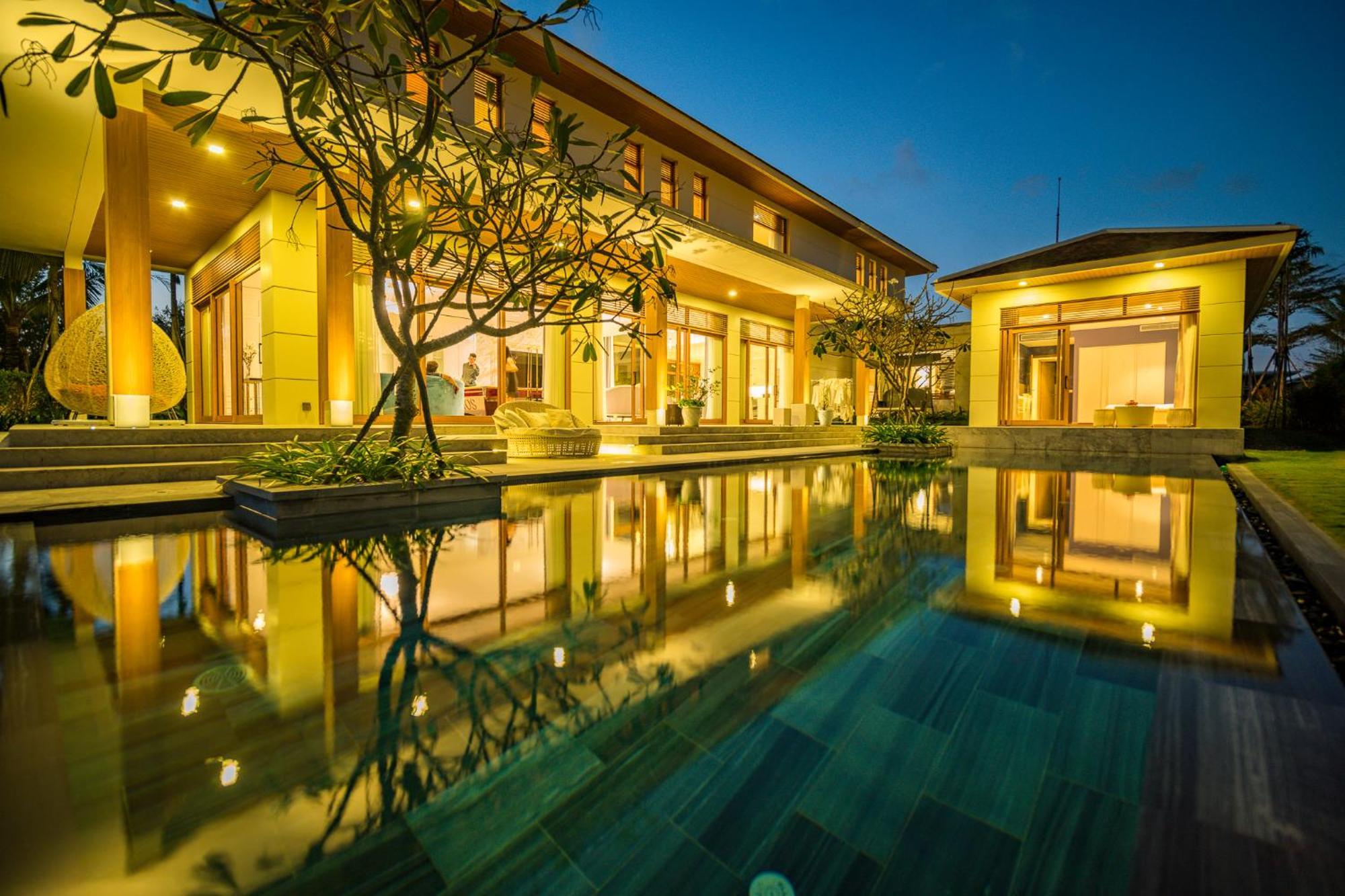 Diamond Beach Villa Da Nang Exterior photo