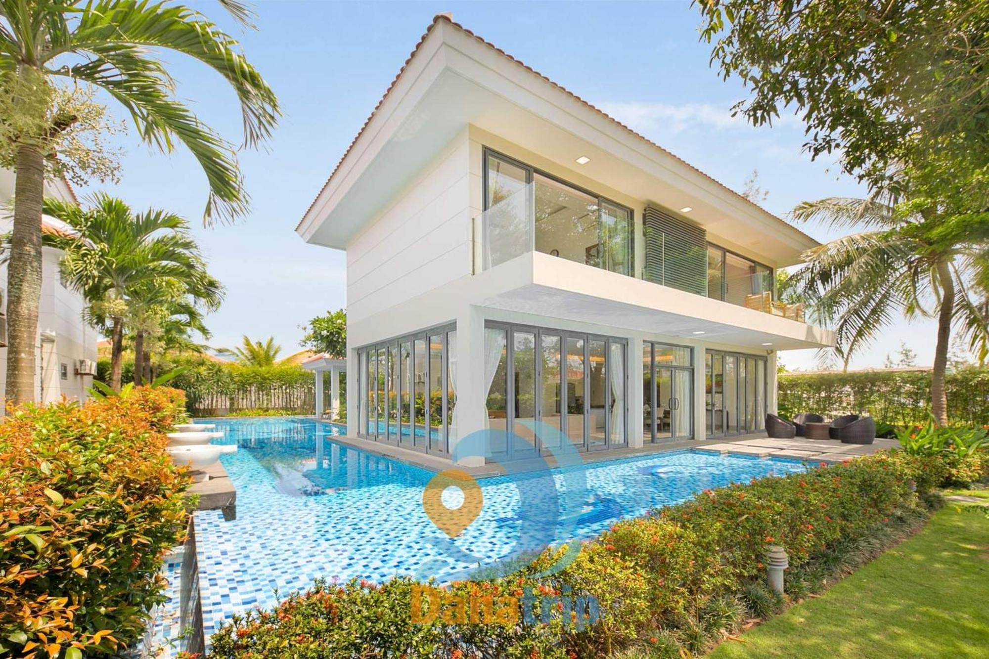 Diamond Beach Villa Da Nang Exterior photo