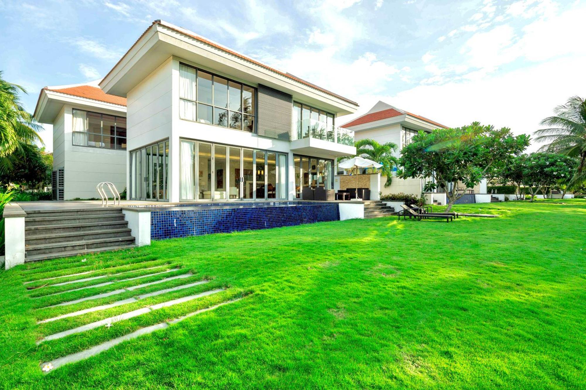 Diamond Beach Villa Da Nang Exterior photo