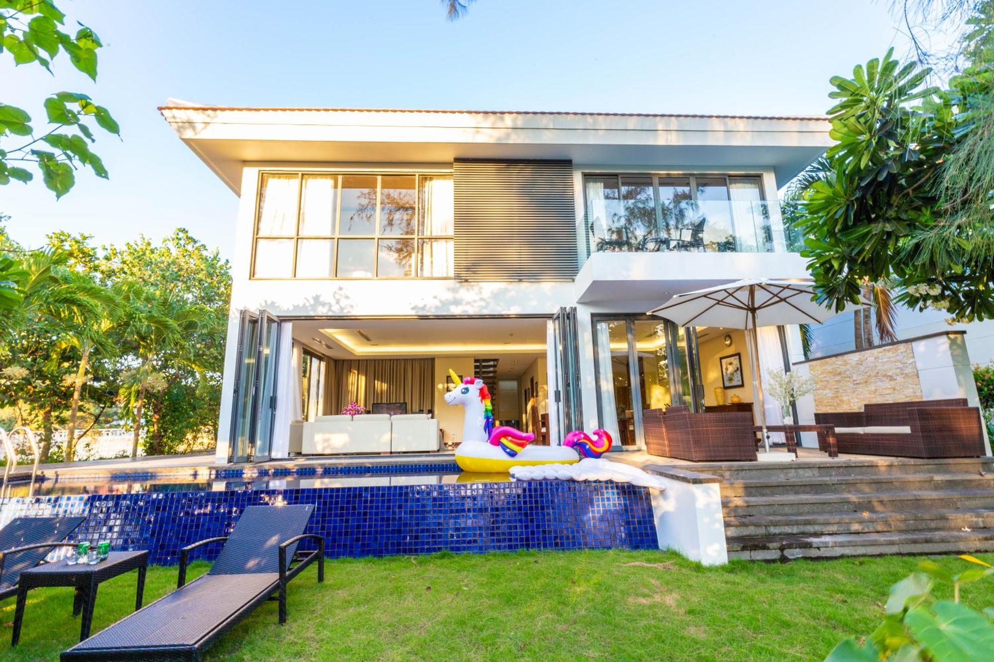 Diamond Beach Villa Da Nang Exterior photo