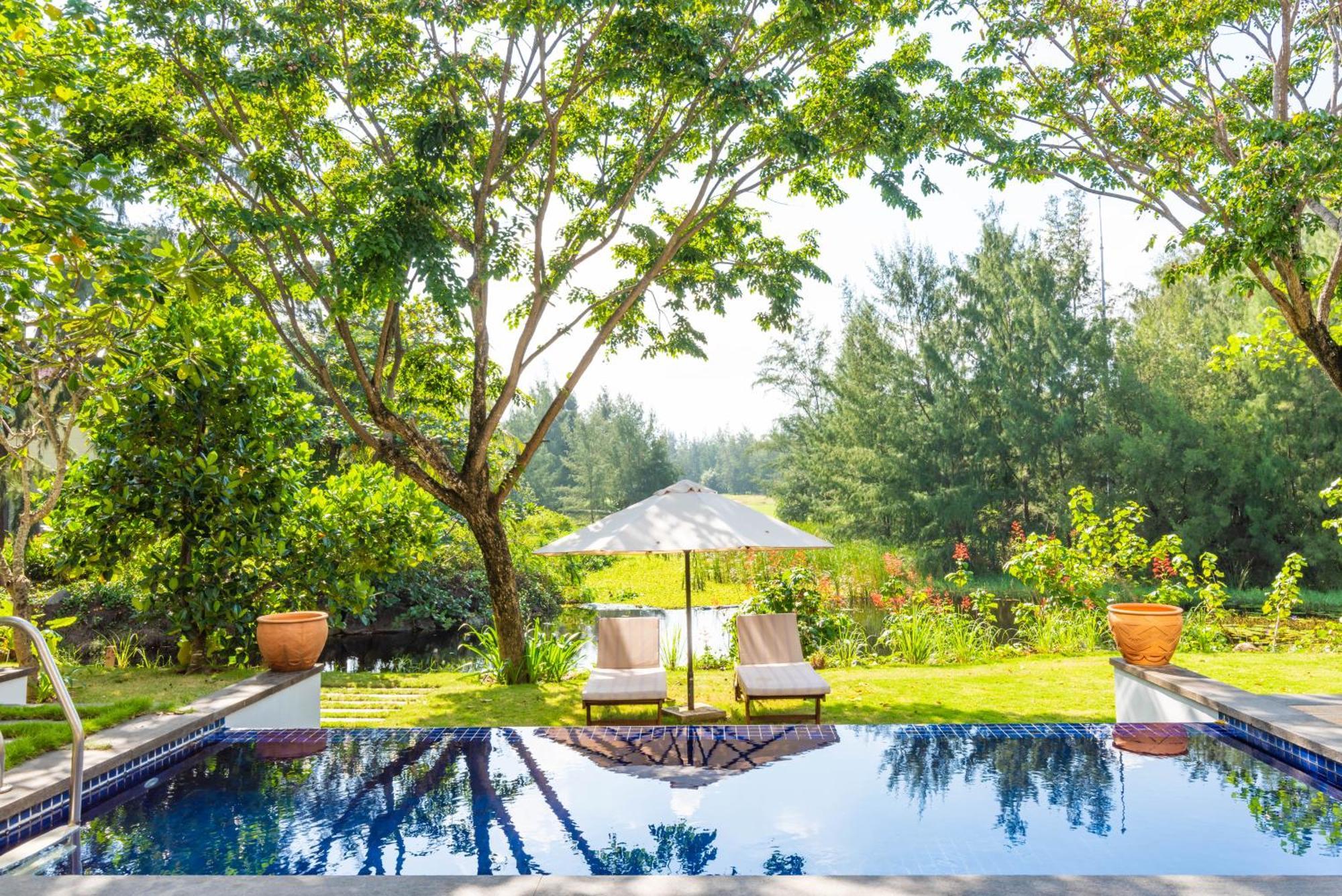 Diamond Beach Villa Da Nang Exterior photo