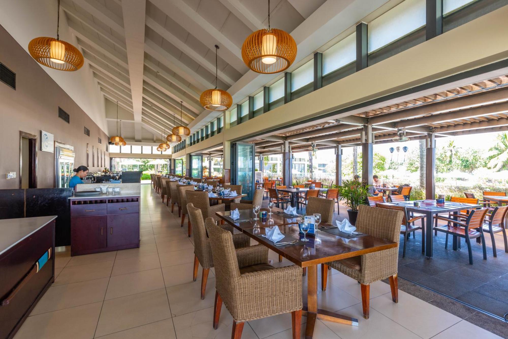 Diamond Beach Villa Da Nang Exterior photo